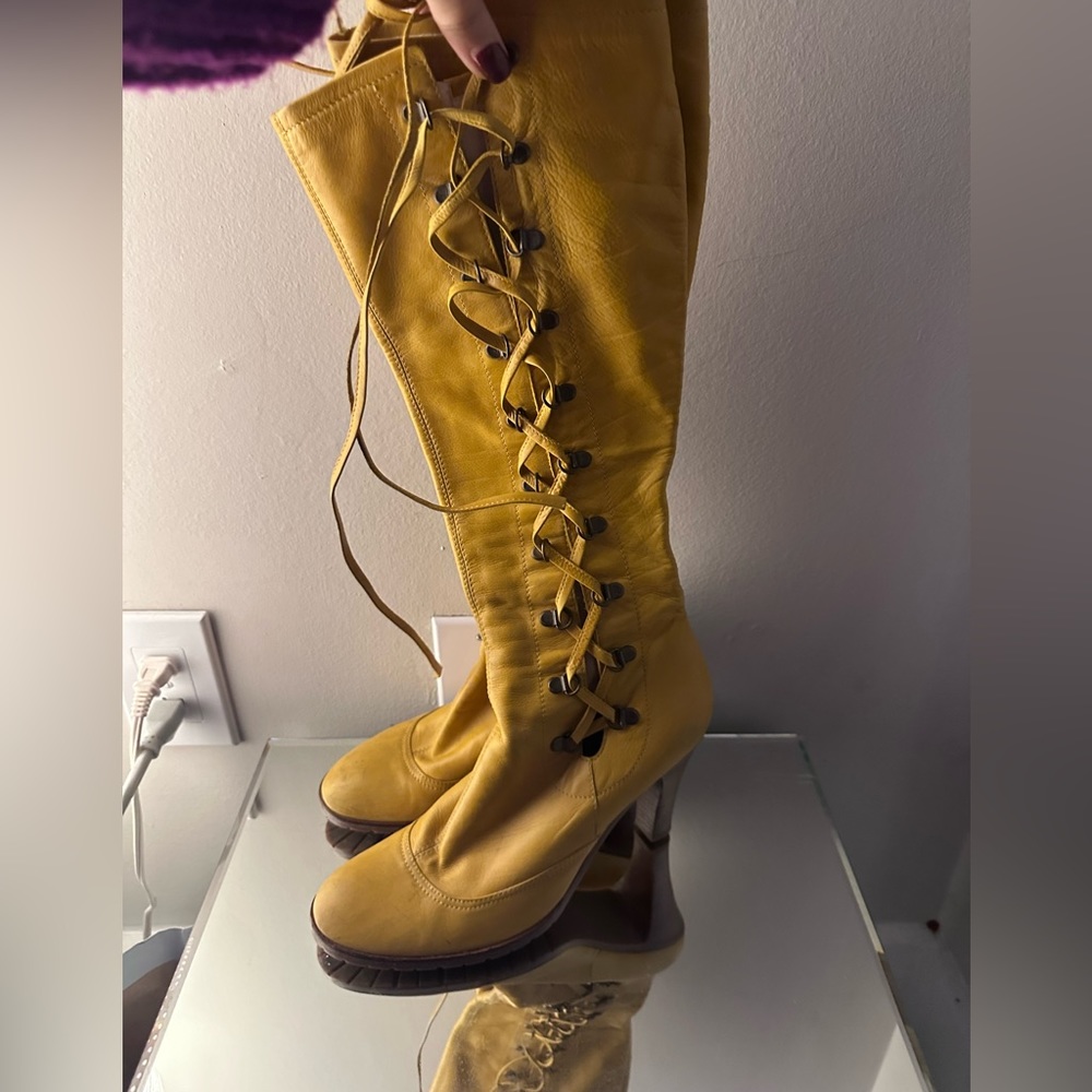 Vintage Mark Jacob, yellow knee-high boots with lace up and zip